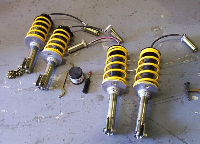 street  proflex suspension fitted with optional remote canisters. 